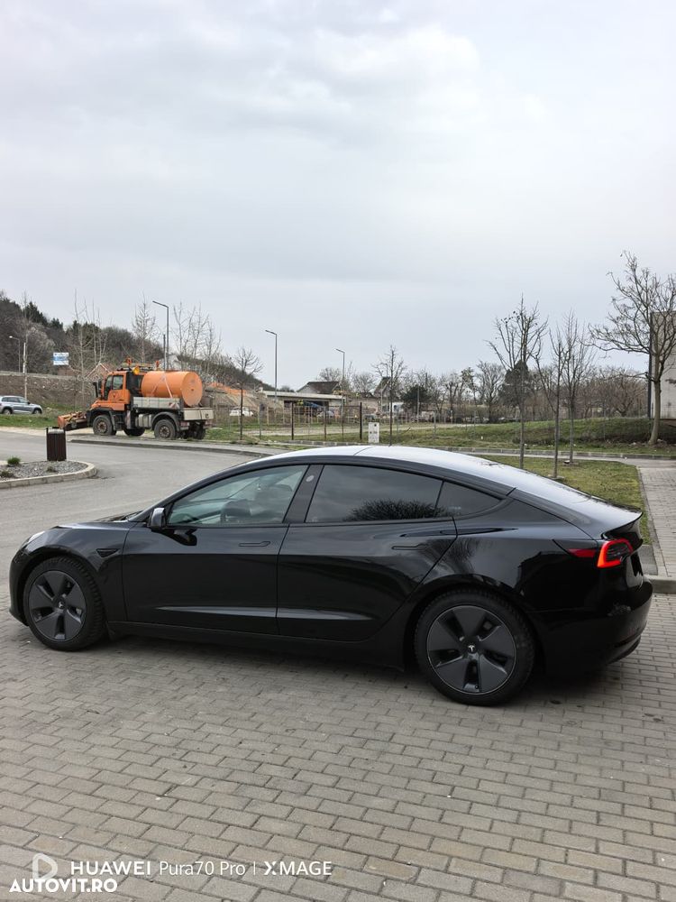 Tesla Model 3 Standard Reichweite Plus Hinterradantrieb - 16