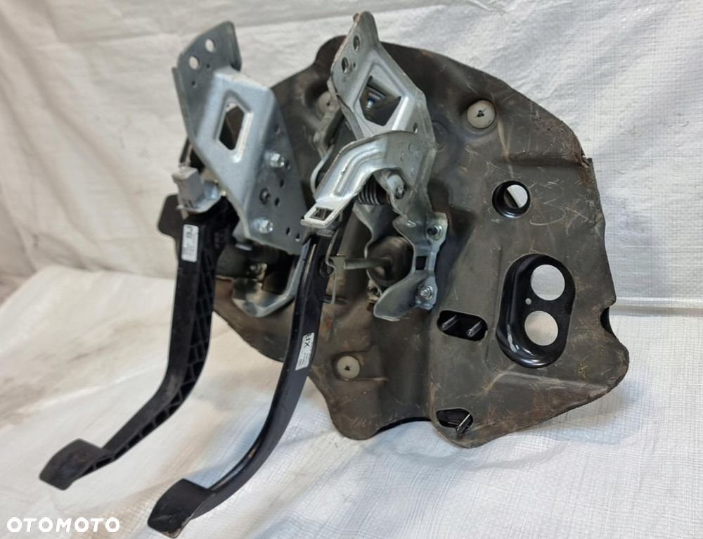 SERWO OPEL ZAFIRA B 1.9 CDTI 13142362 PEDAŁY 13192503 24463406 - 8