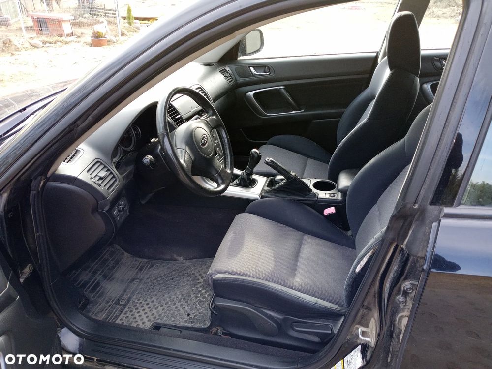 Subaru Legacy 2.5 4WD - 9