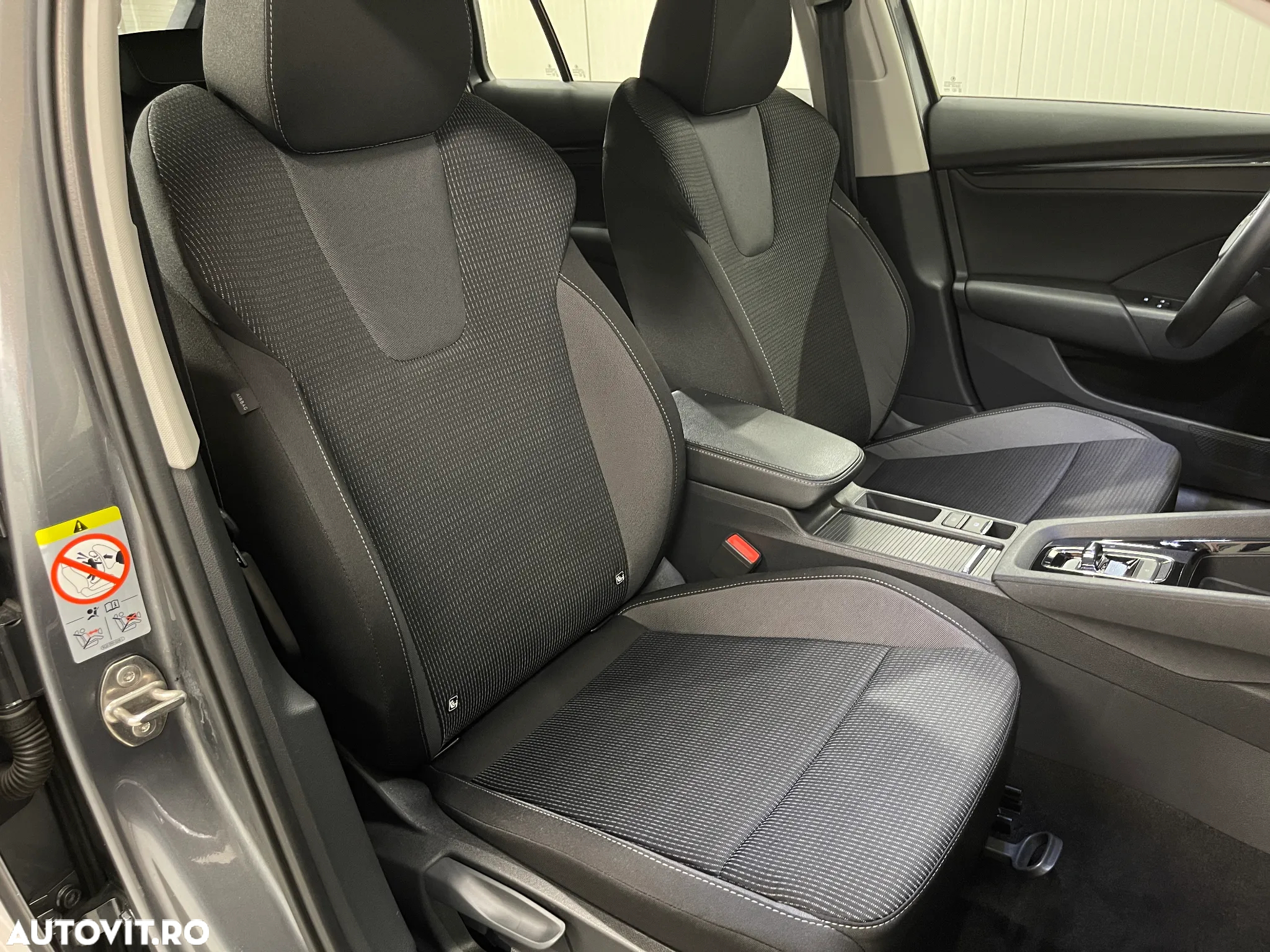 Skoda Octavia Combi 2.0 TDI DSG Style - 9