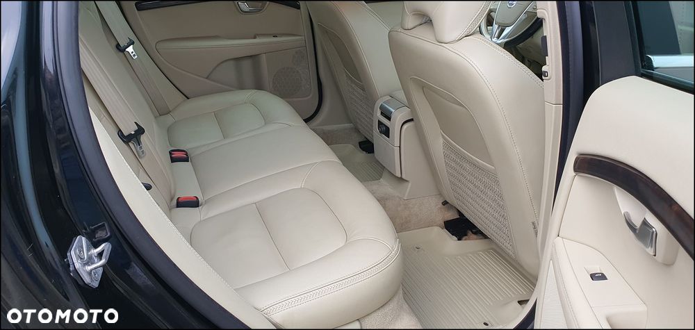 Volvo XC 70 D4 AWD Dynamic Momentum EU6 - 18