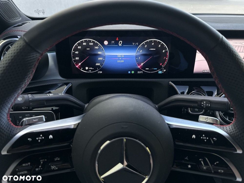 Mercedes-Benz CLA 200 AMG Line 7G-DCT - 15