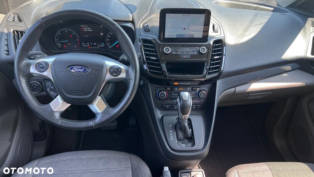 Ford Tourneo Connect Grand - 16