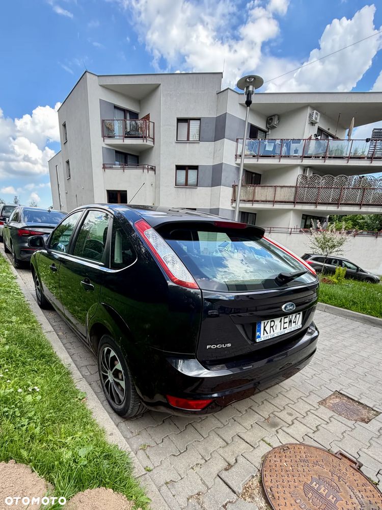 Ford Focus 1.6 Ambiente - 8