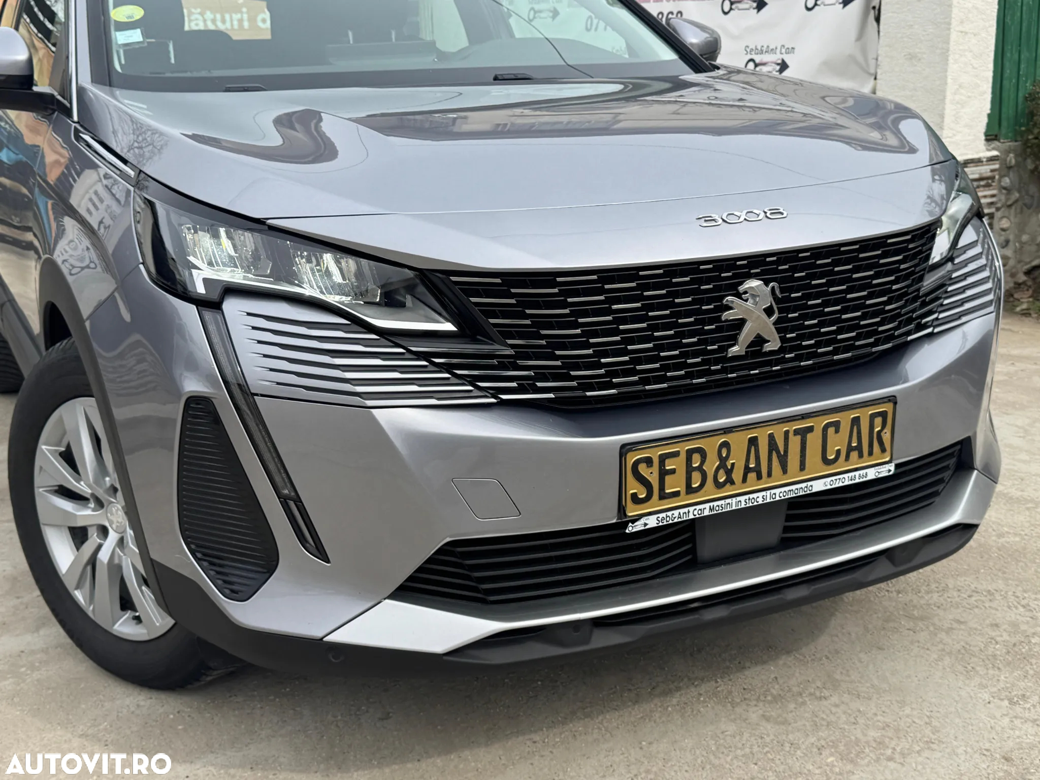 Peugeot 3008 BlueHDi 130 Stop & Start EAT8 Allure - 4