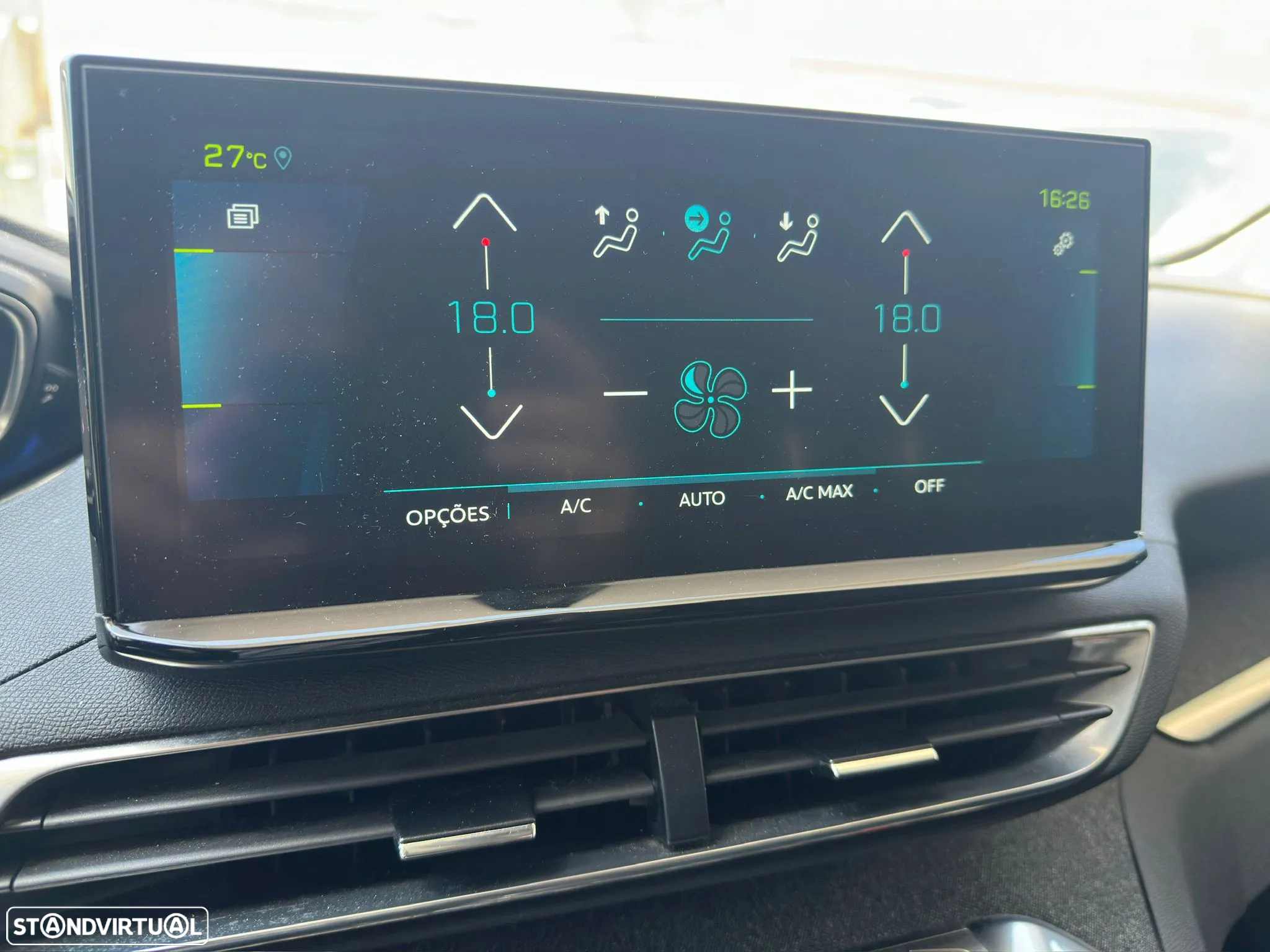 Peugeot 3008 1.6 Hybrid4 Allure Pack e-EAT8 - 20