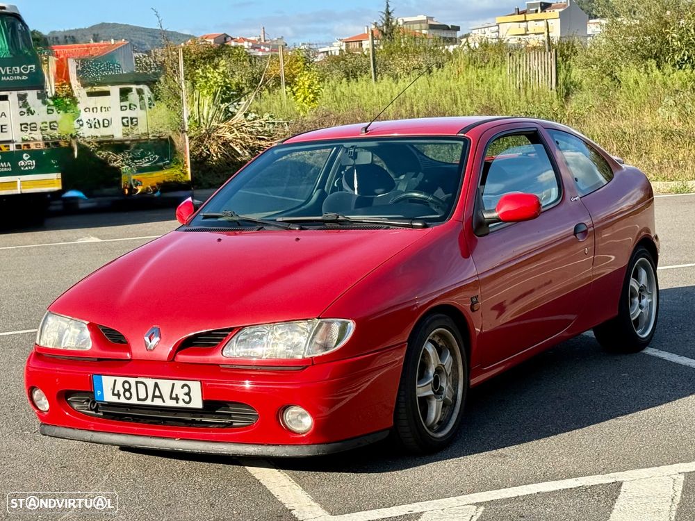 Renault Mégane Coupe 2.0 16V - 1