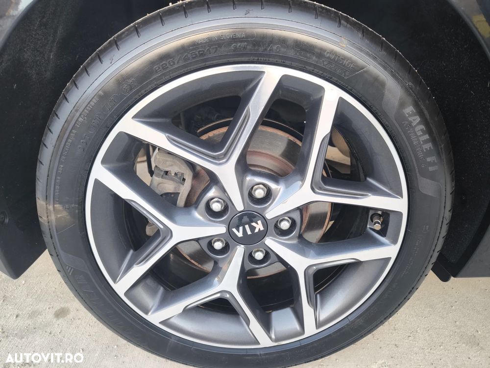 Kia Pro Ceed 1.4 T-GDI 7DCT GT Line - 19