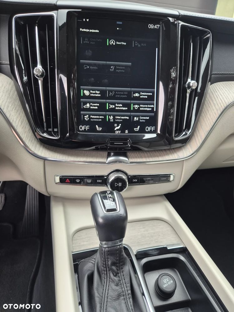 Volvo XC 60 T5 AWD Inscription - 8
