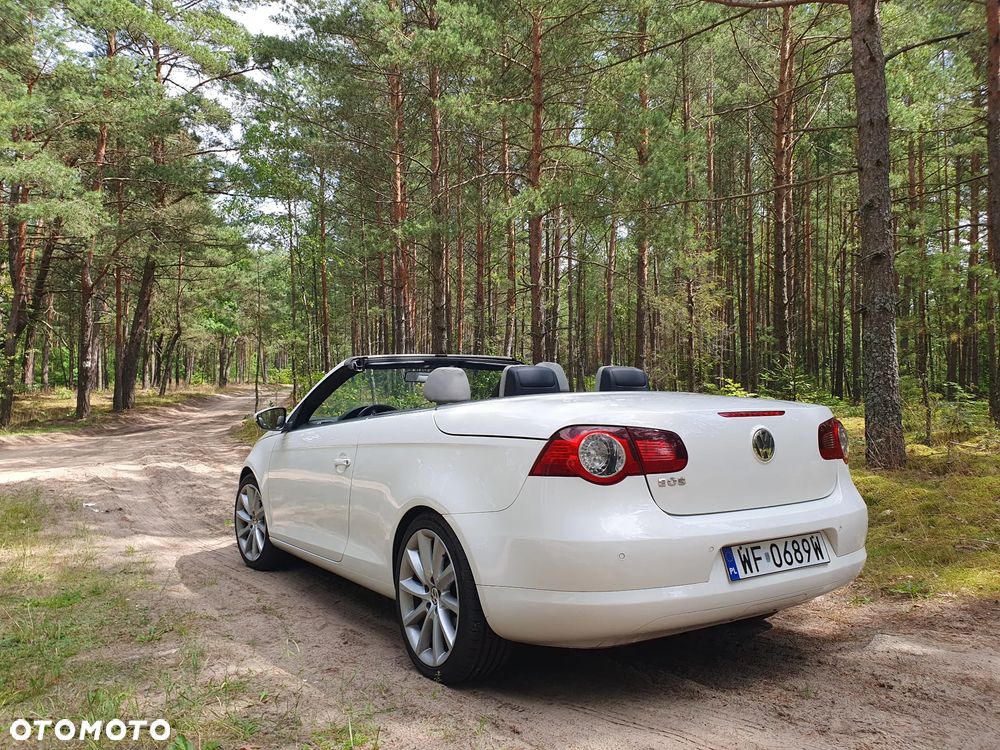Volkswagen Eos 2.0 TDI DPF DSG - 26