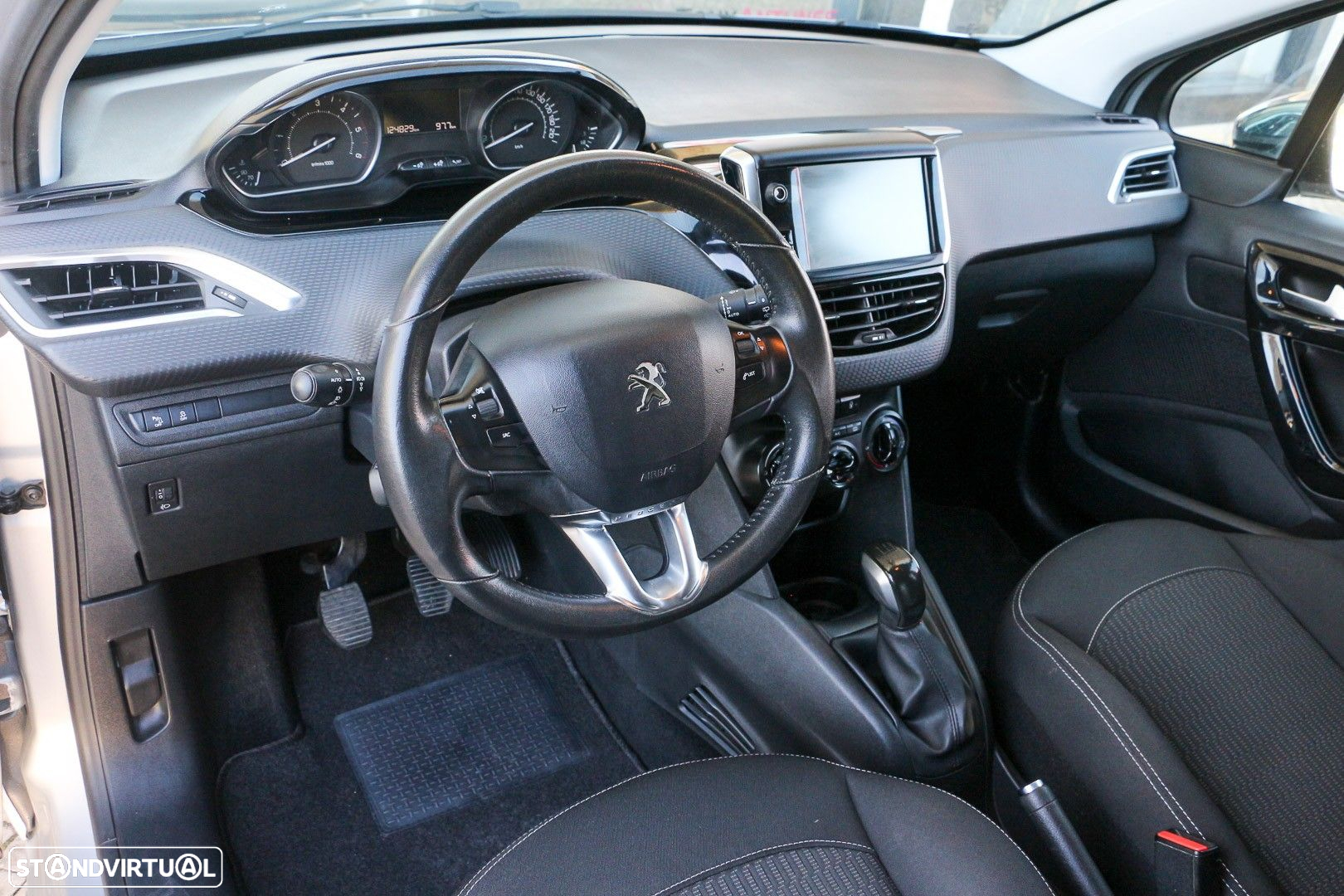 Peugeot 208 1.6 BlueHDi Style - 2