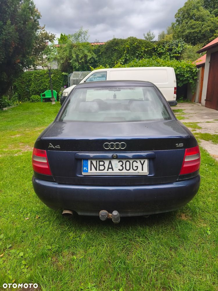Audi A4 Limousine 1.8 - 3