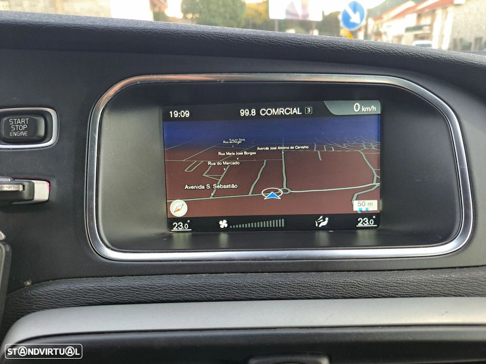 Volvo V40 D2 Kinetic - 21