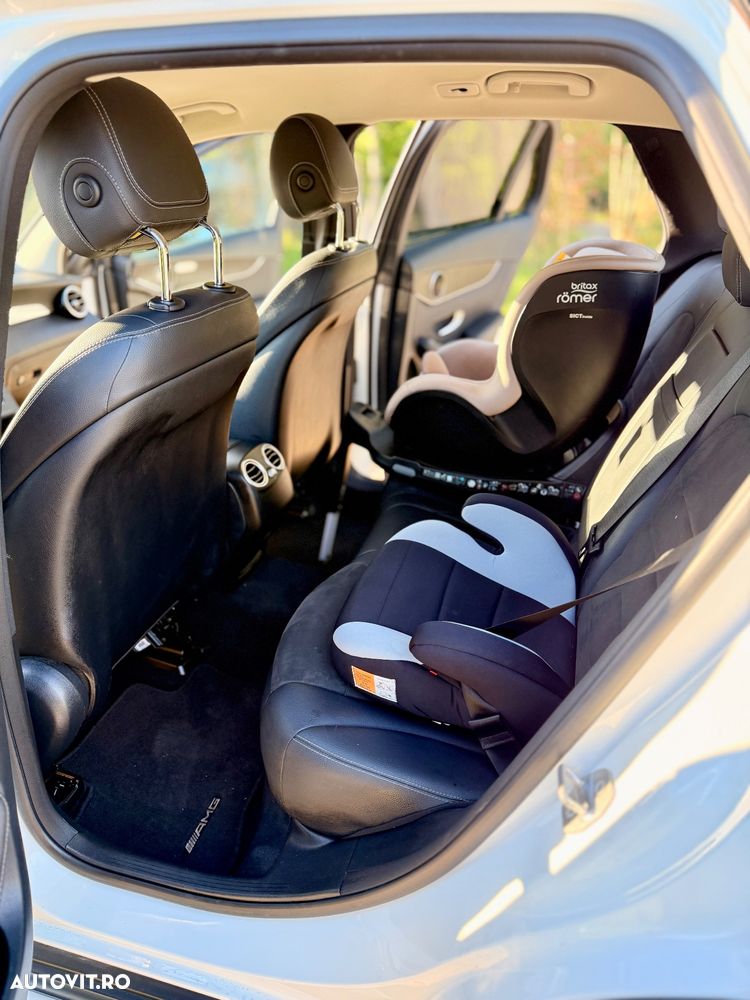 Mercedes-Benz GLC 250 4MATIC 9G-TRONIC AMG Line - 25