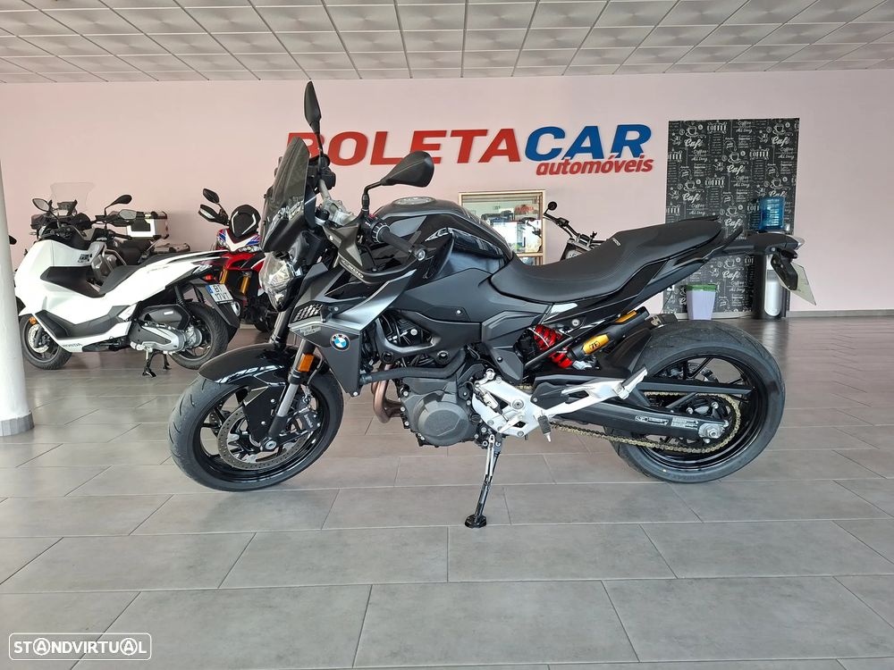 BMW F 900 R Triple Black - 1