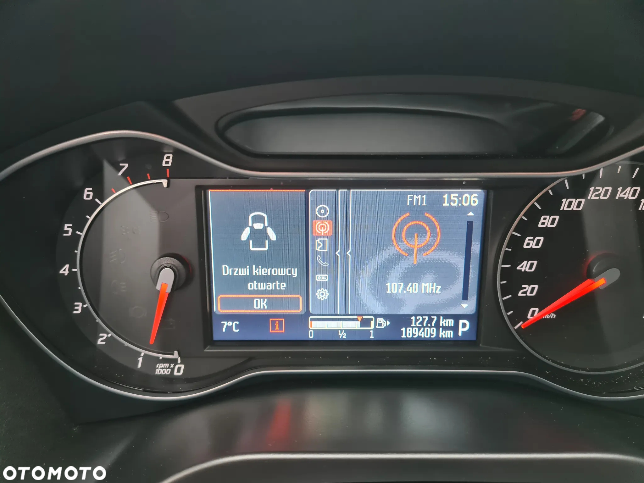 Ford S-Max - 24