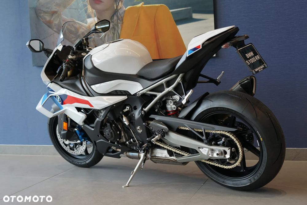 BMW S - 10