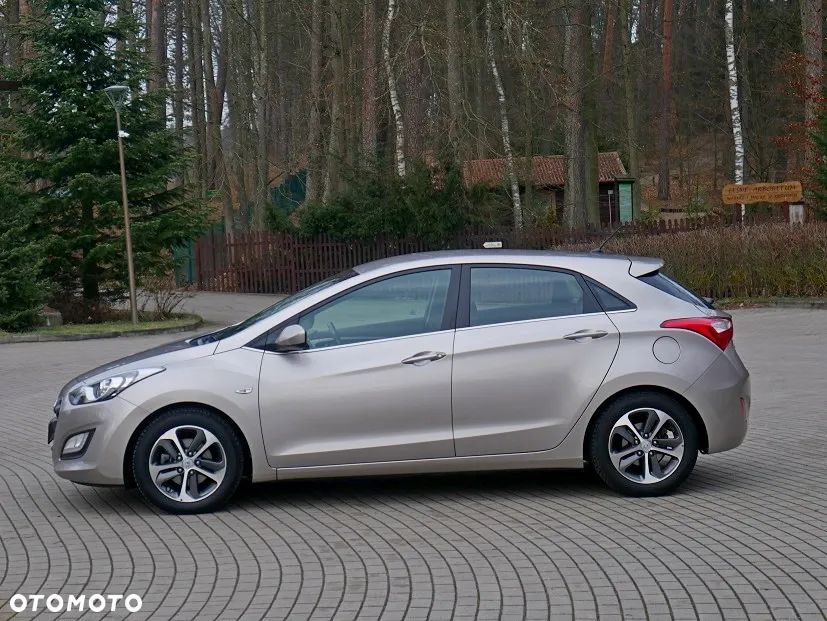 Hyundai i30 1.4 Premium - 10