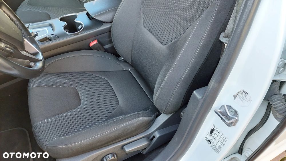 Ford Mondeo 2.0 EcoBlue Titanium - 20