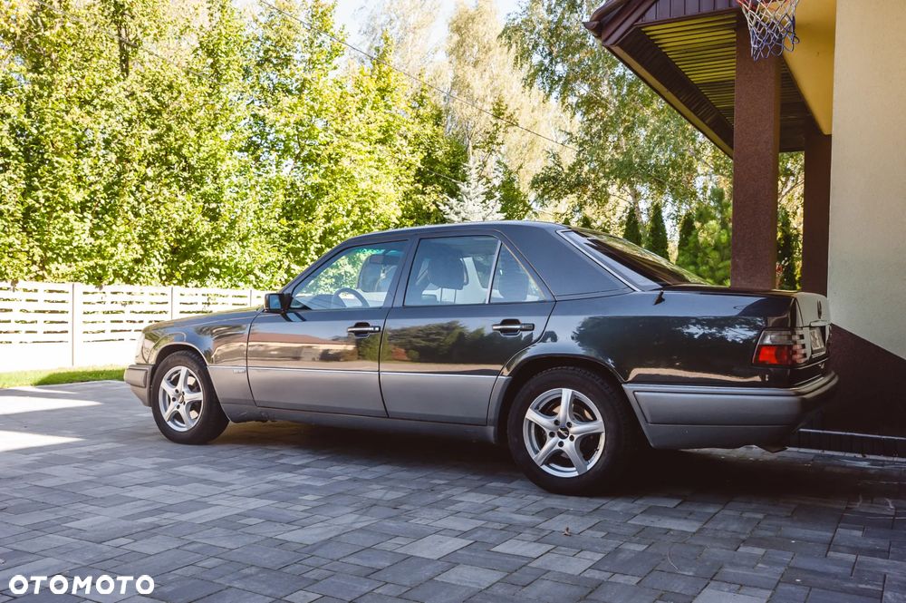 Mercedes-Benz Klasa E - 6