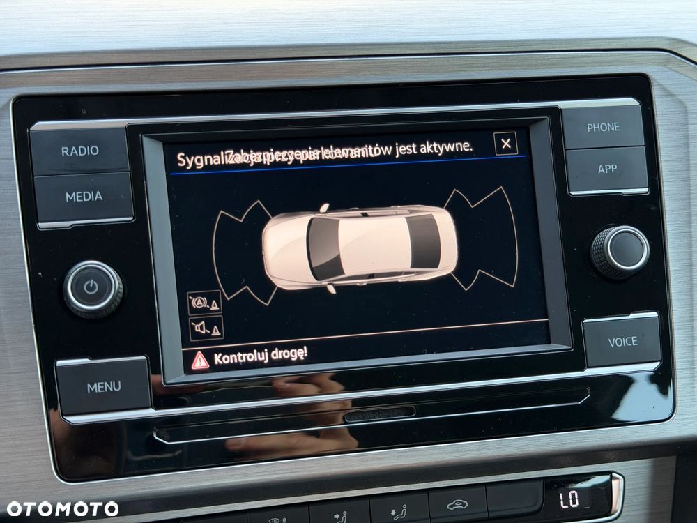 Volkswagen Passat 2.0 TDI EVO Essence - 26