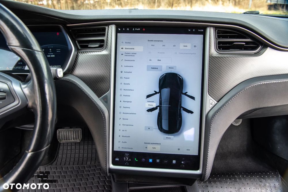 Tesla Model S Long Range Plus - 24