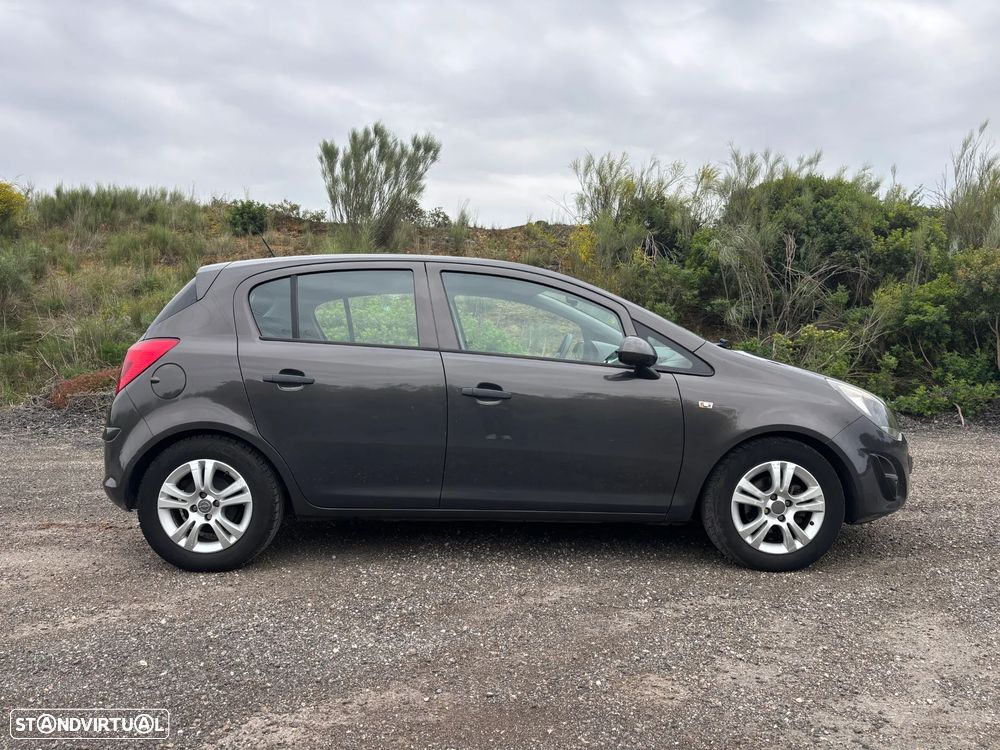 Opel Corsa 1.3 CDTi Enjoy - 29