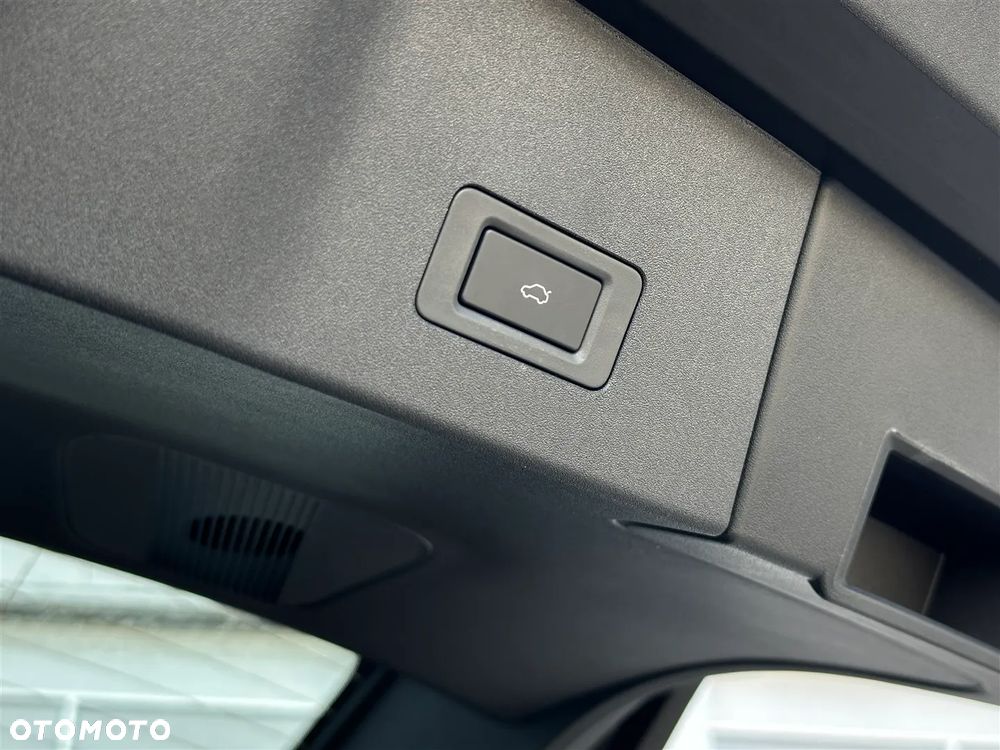 Omoda 9 1.5 Super Hybrid Exclusive AWD - 32