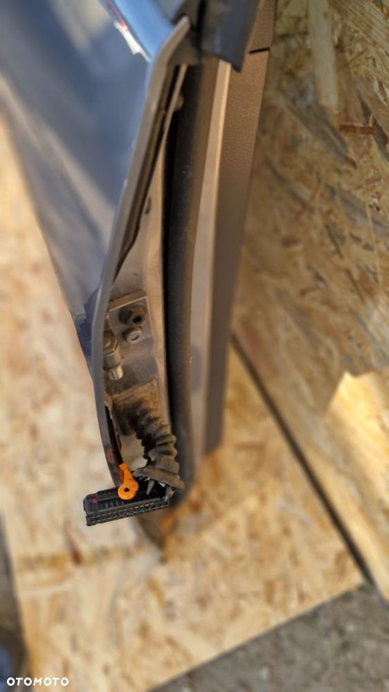 VW GOLF 6 VI PLUS DRZWI PRAWE PRAWY TYŁ KOD LAK. LA7T KOMPLETNE - 4