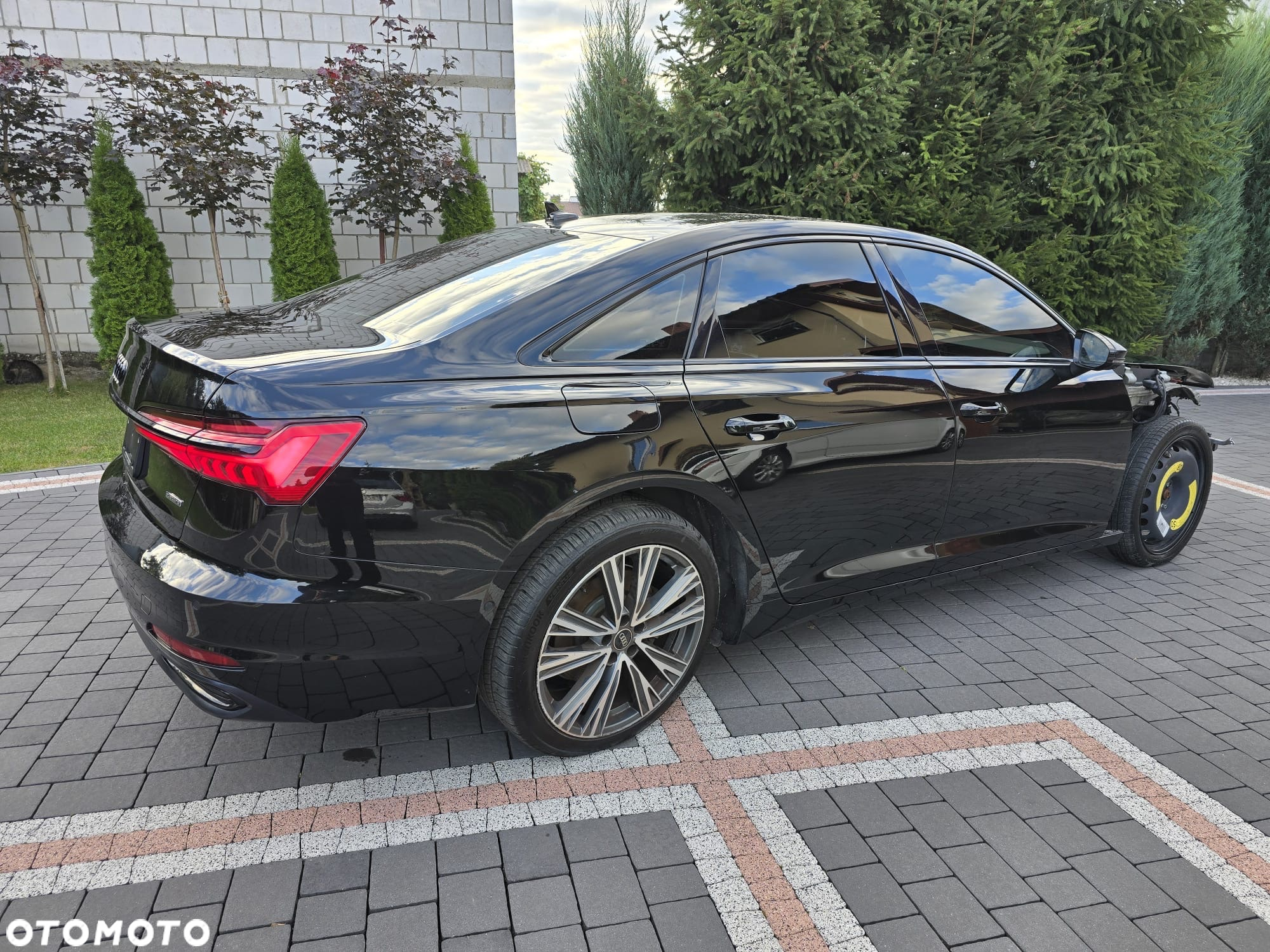 Audi A6 - 6