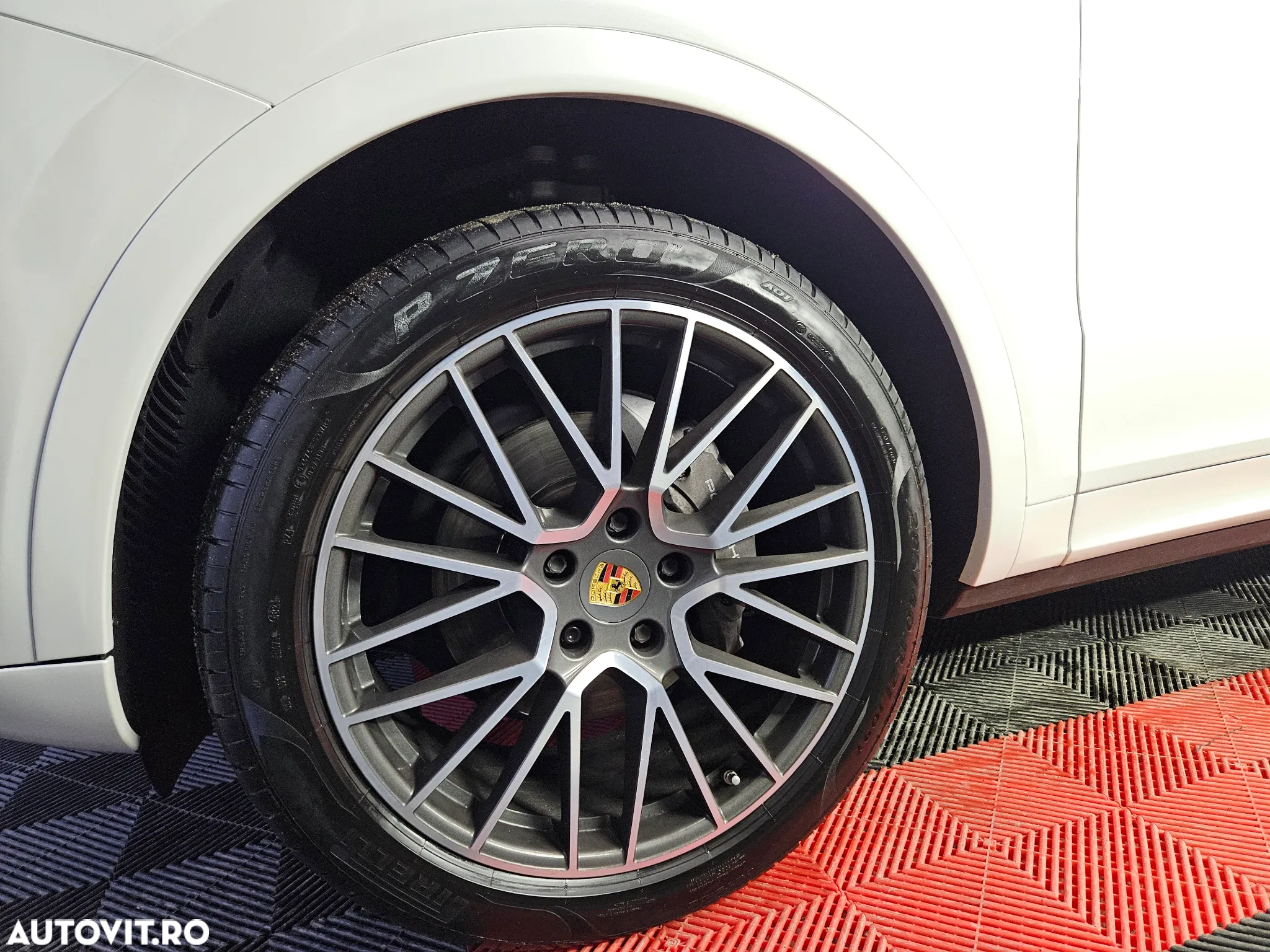Porsche Cayenne Tiptronic S - 31