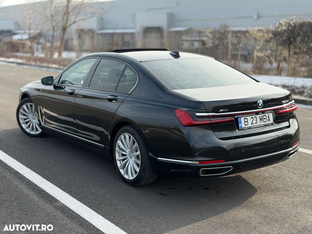 BMW Seria 7 740d xDrive MHEV - 4