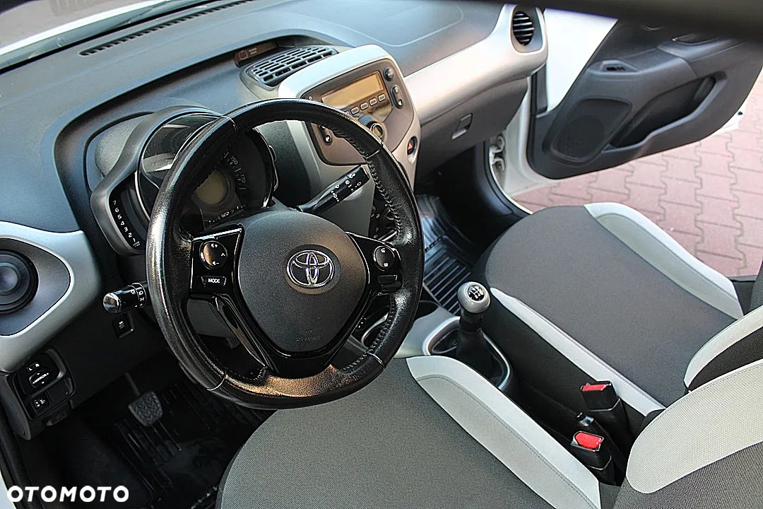 Toyota Aygo 1.0 VVT-i Sprint EU6 - 14