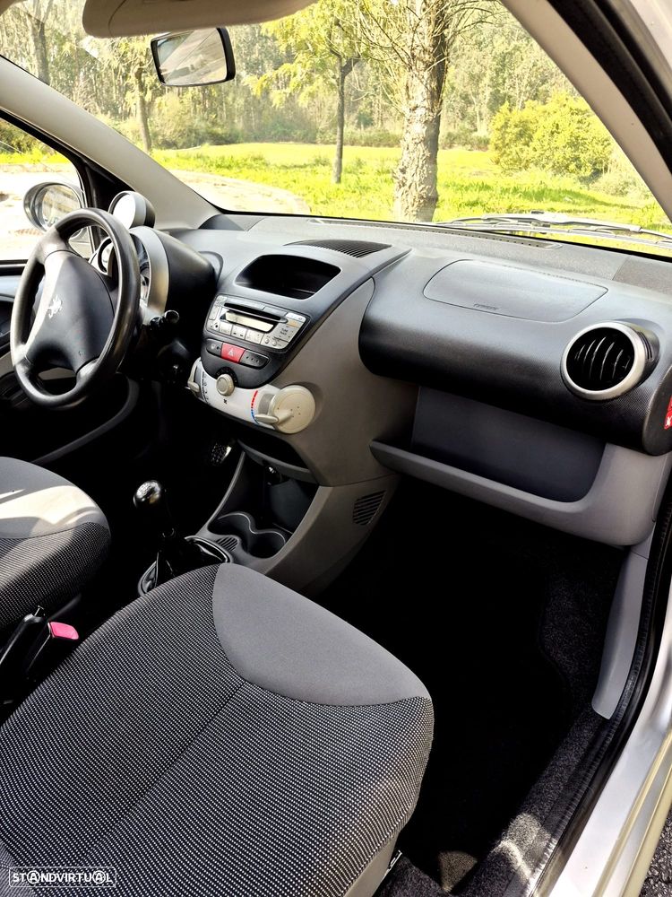 Peugeot 107 1.0 Urban Style - 13