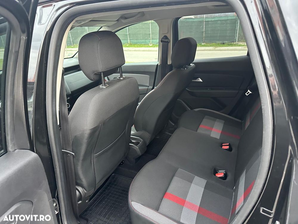 Dacia Duster 1.5 Blue dCi 4WD Prestige - 11