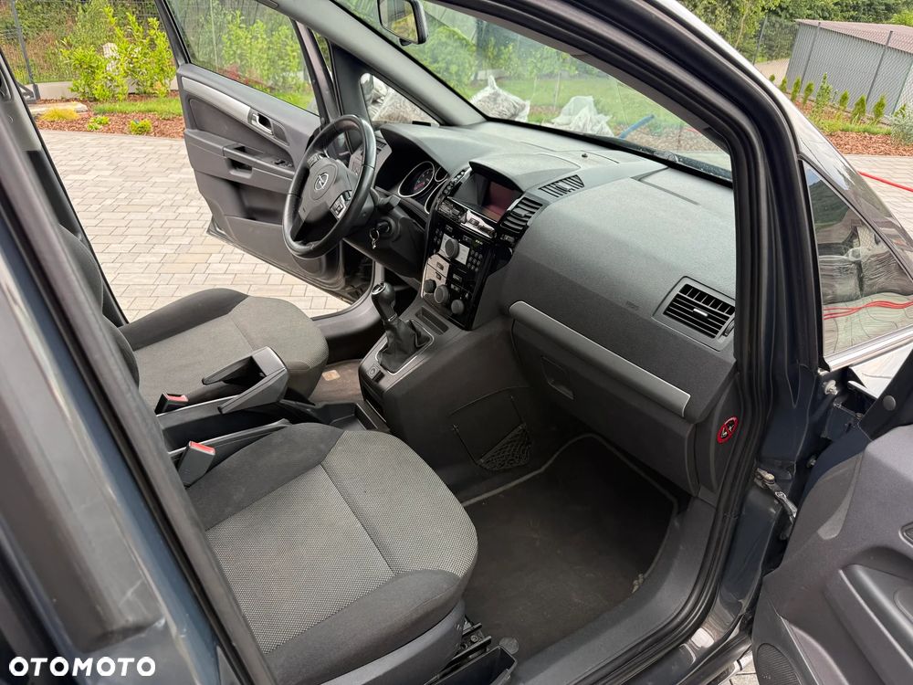 Opel Zafira 1.8 Enjoy - 13