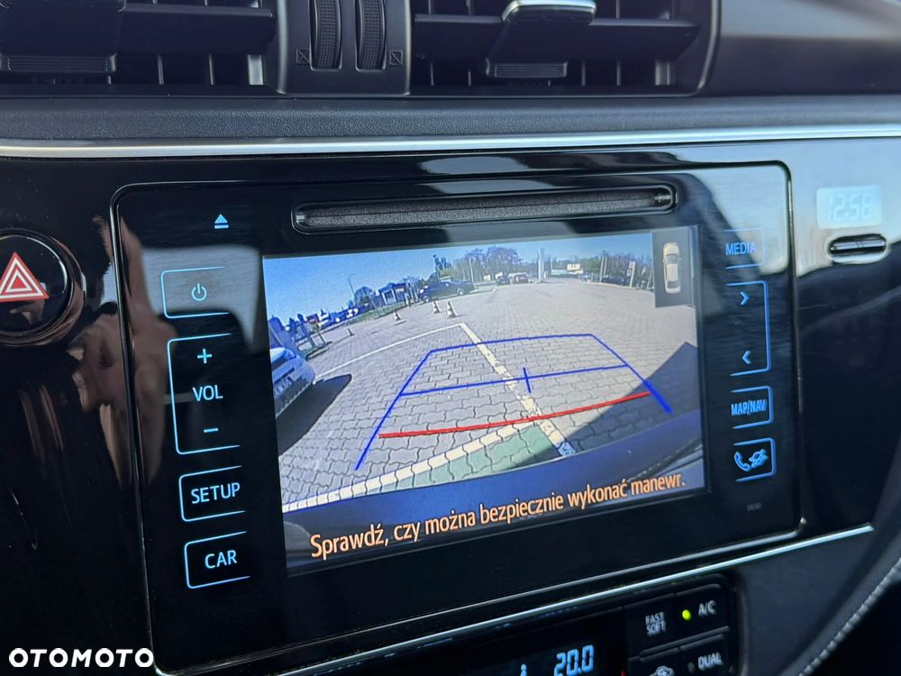 Toyota Corolla 1.6 50th Anniversary MS - 22