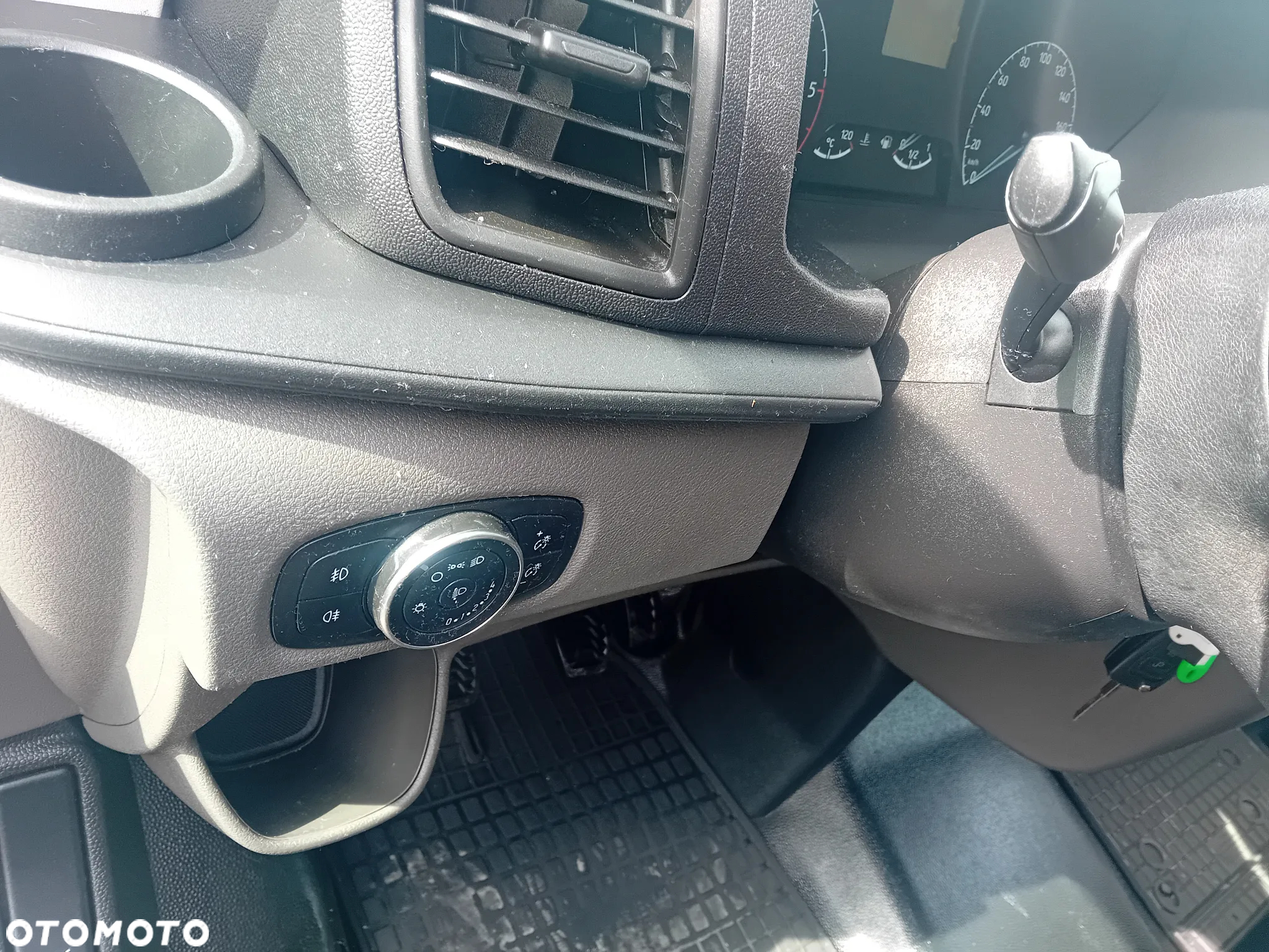 Ford Transit Custom - 19