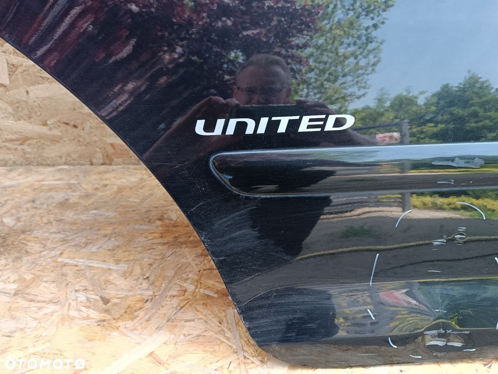 VW GOLF 5 V PLUS DRZWI TYL PRAWY KOD LAK LC9Z - 7