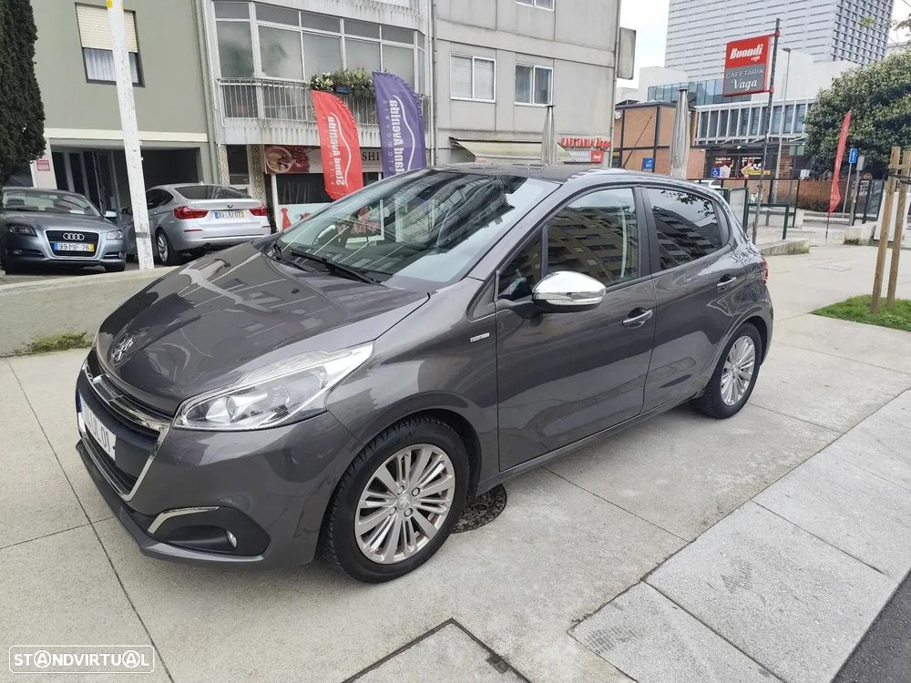 Peugeot 208 1.2 PureTech Style - 2