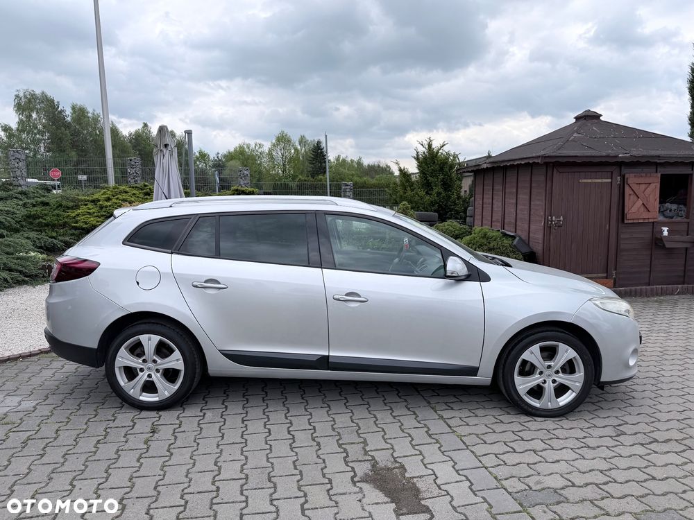 Renault Megane TCe 130 Dynamique - 8