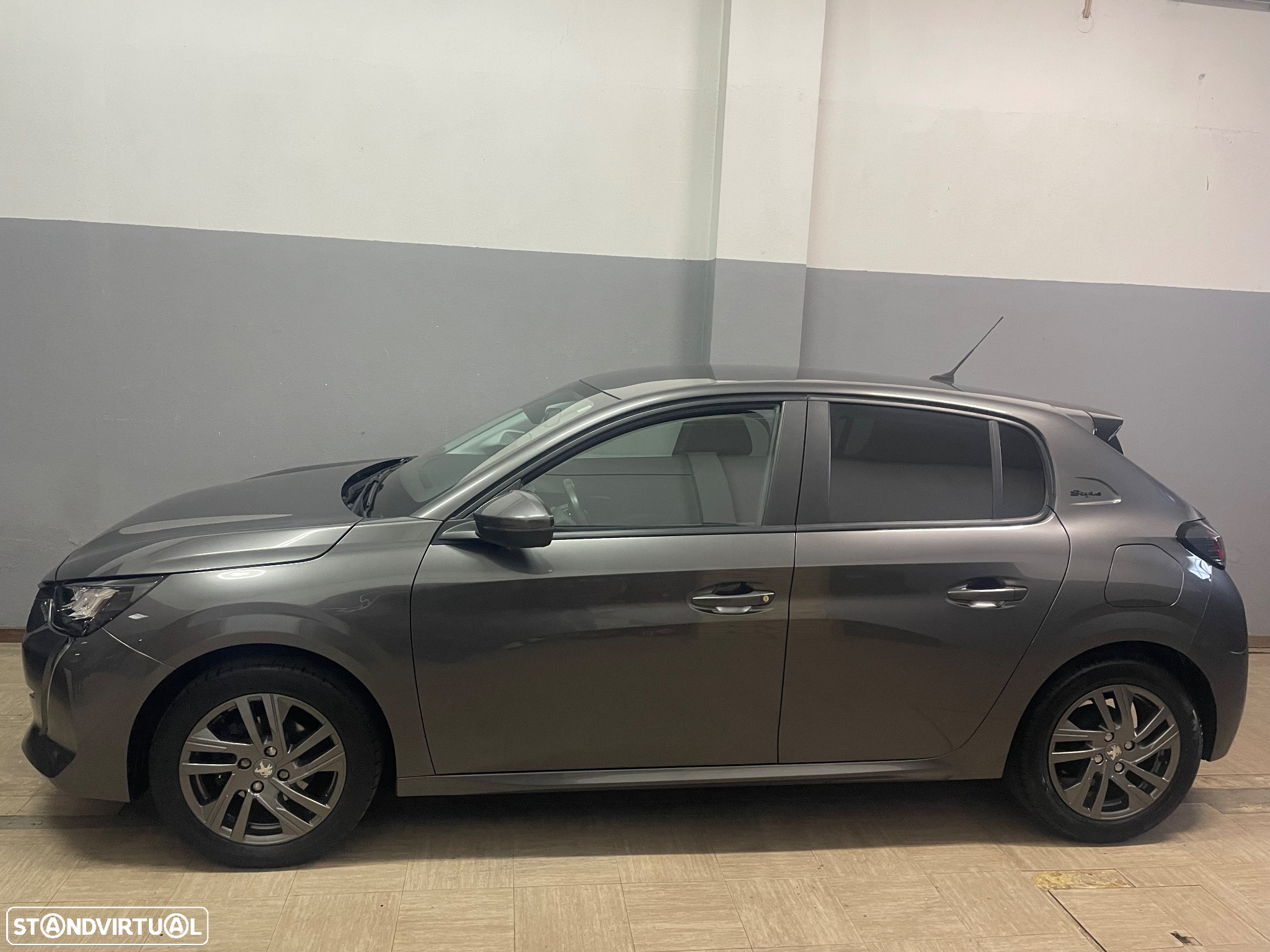 Peugeot 208 1.2 PureTech SE Style - 33