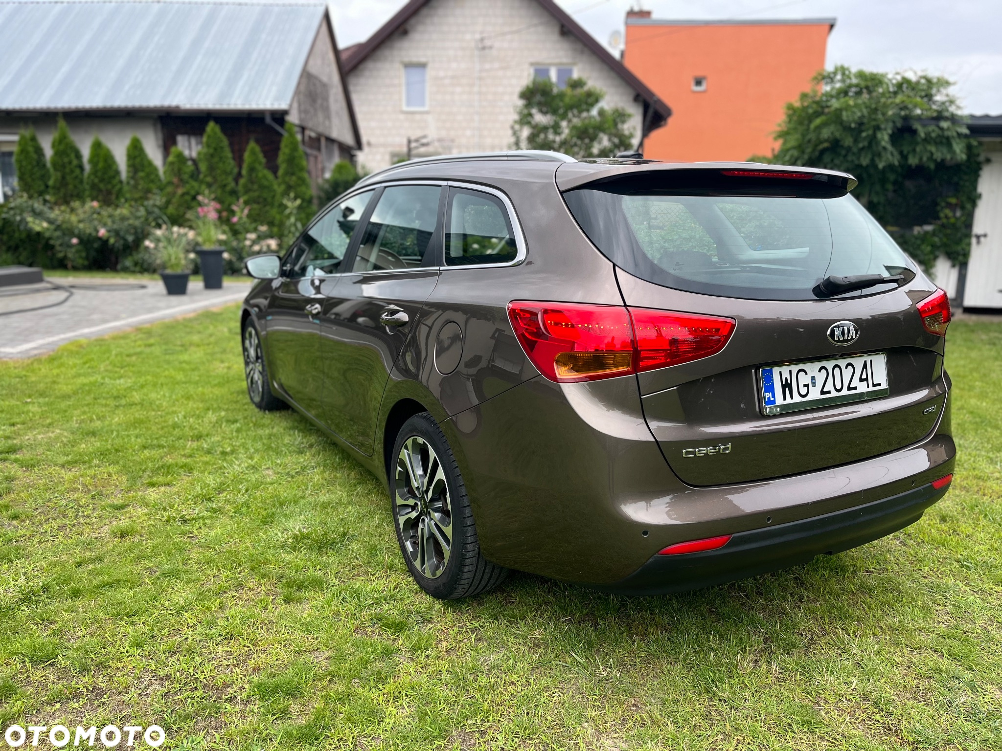 Kia Ceed 1.6 CRDi SW Spirit - 10