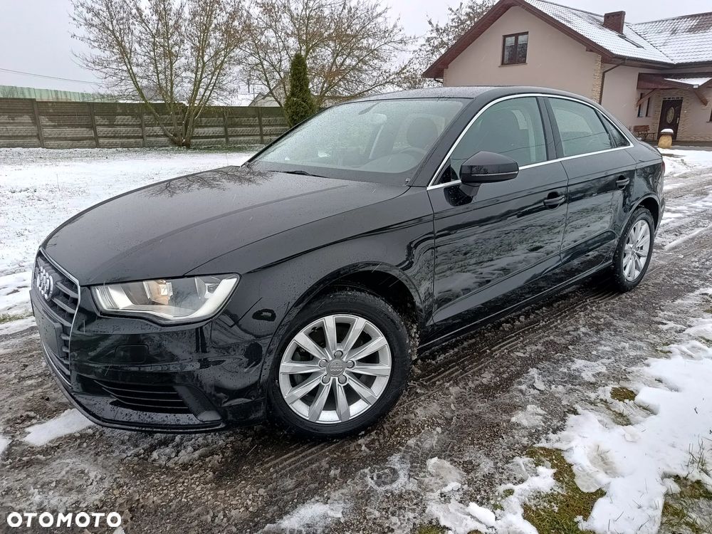 Audi A3 Limousine 1.6 TDI Attraction