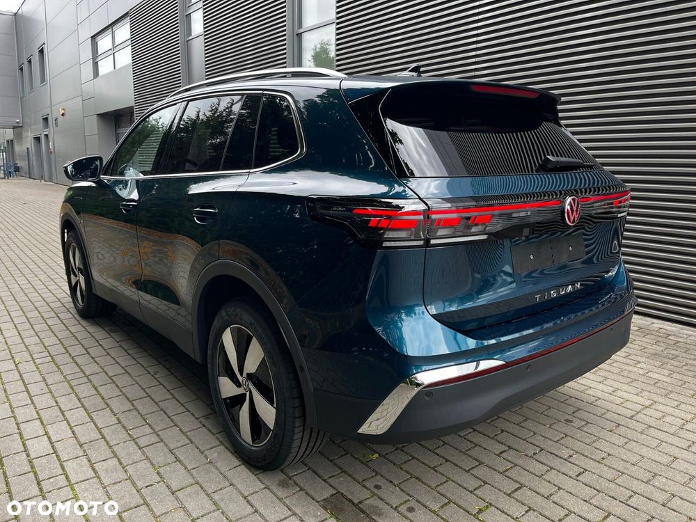 Volkswagen Tiguan - 6