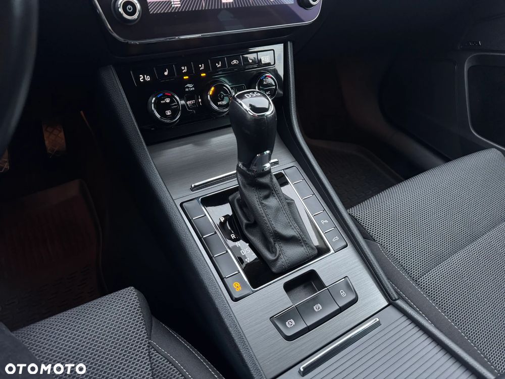 Skoda Superb 1.5 TSI Style DSG - 20