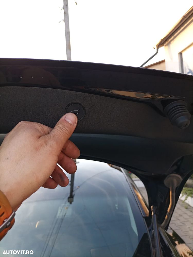 Tesla Model 3 - 13