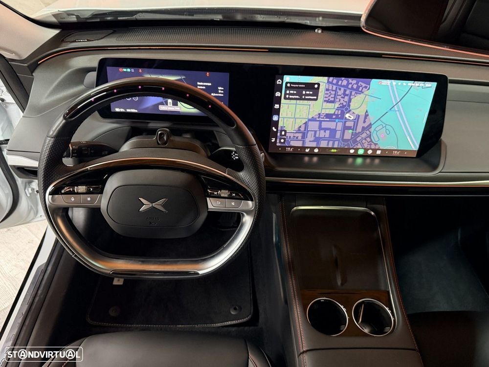 Xpeng P7i 86.2 kWh Long Range - 10