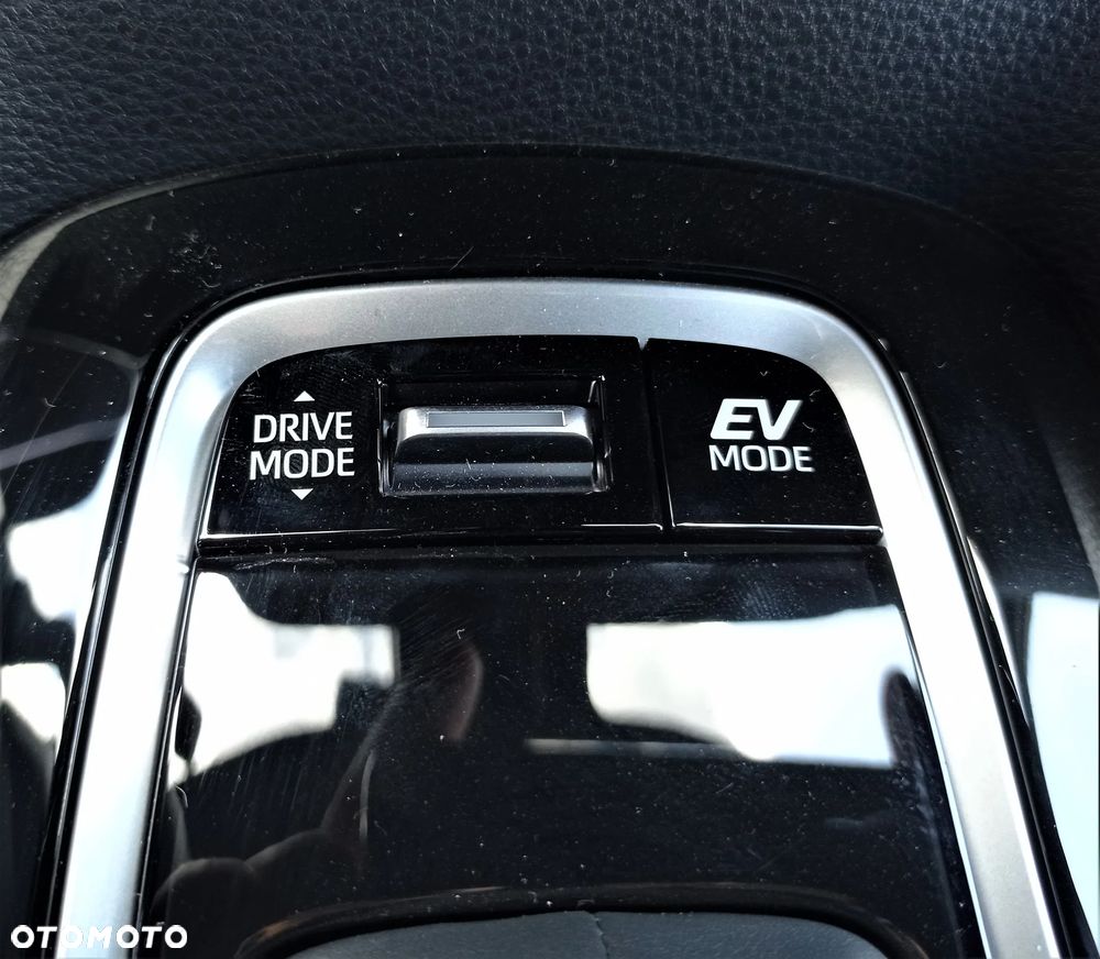 Suzuki Swace 1.8 Hybrid Premium Plus CVT - 17