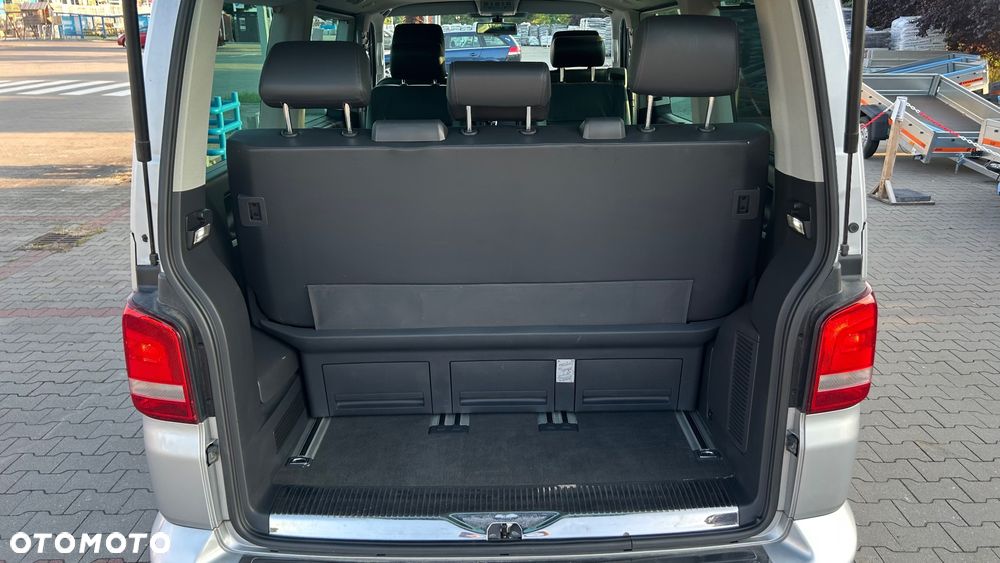 Volkswagen Multivan - 20